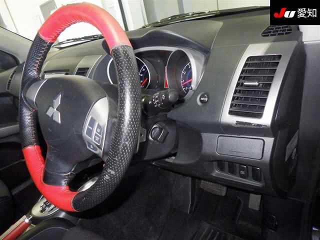 MITSUBISHI OUTLANDER 2008