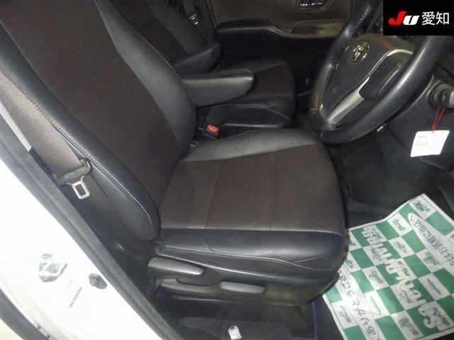 TOYOTA ESQUIRE 2015