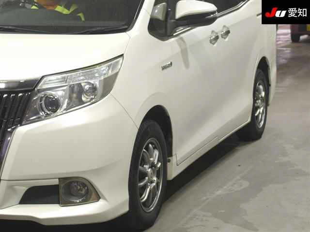 TOYOTA ESQUIRE 2015