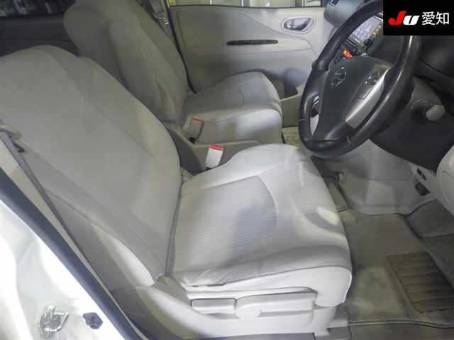 NISSAN SERENA 2011
