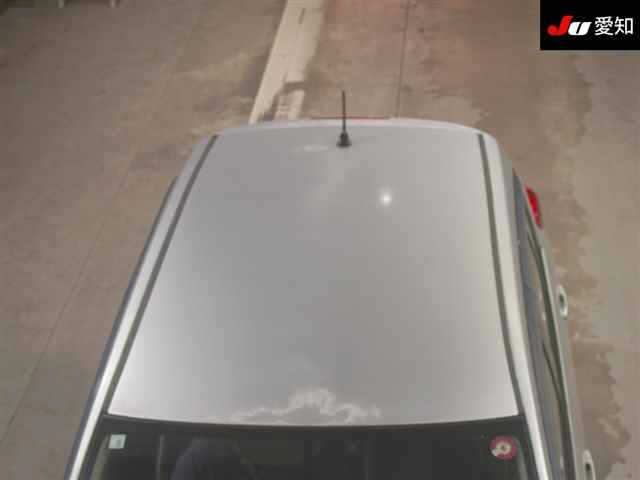 NISSAN TIIDA 2010