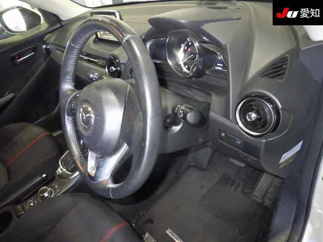 MAZDA DEMIO 2016