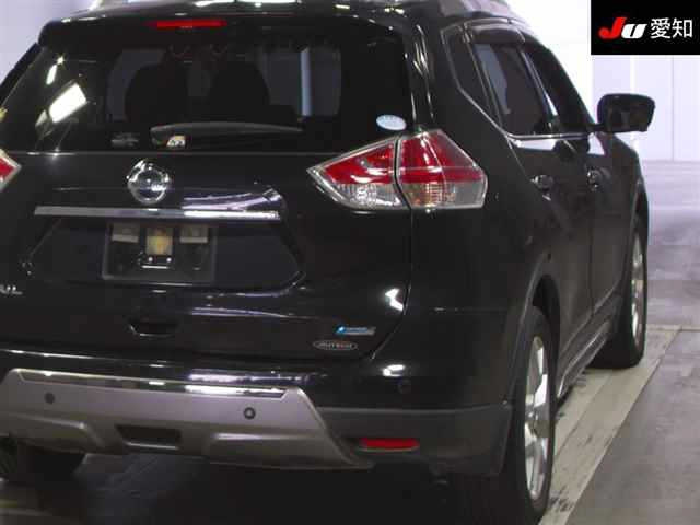NISSAN X-TRAIL 2015
