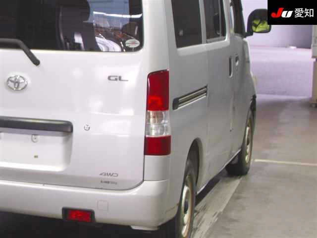 TOYOTA TOWN ACE VAN 2010