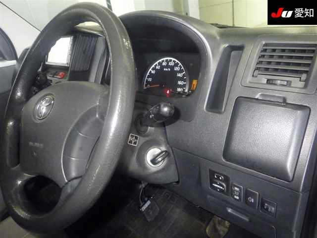 TOYOTA TOWN ACE VAN 2015