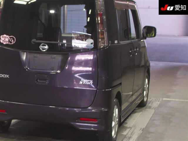 NISSAN ROOX 2010