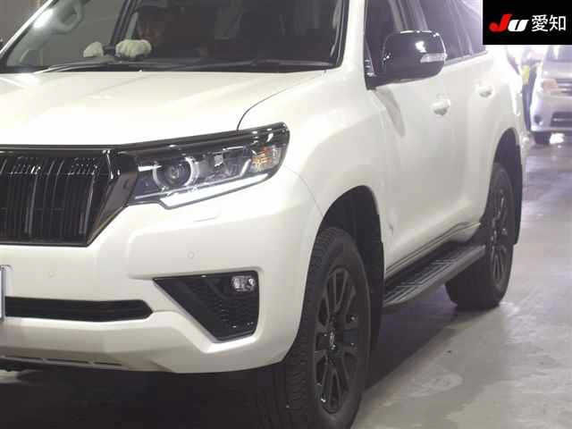 TOYOTA LAND CRUISER PRADO 2022