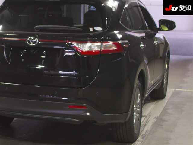 TOYOTA HARRIER 2019