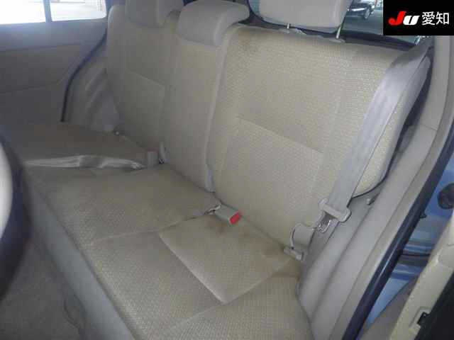 TOYOTA RAUM 2008