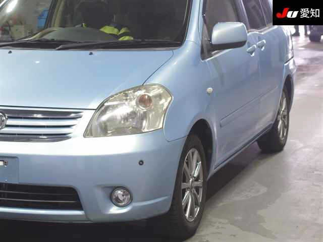 TOYOTA RAUM 2008