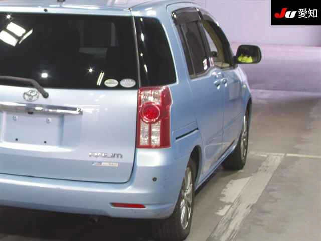TOYOTA RAUM 2008