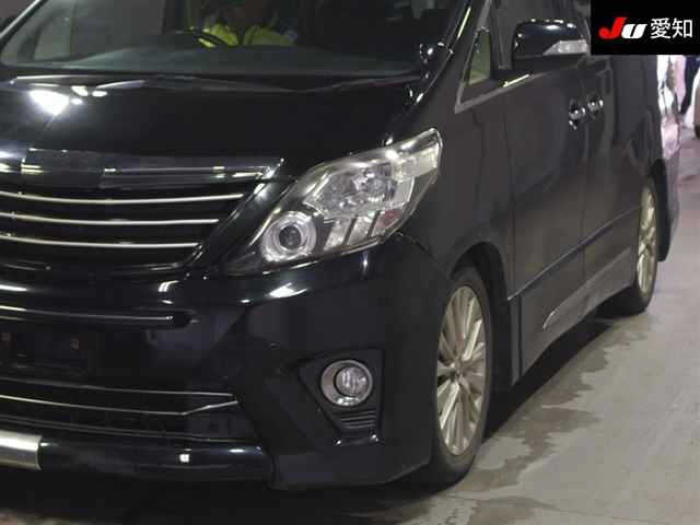 TOYOTA ALPHARD 2013