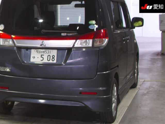 MITSUBISHI DELICA D2 2013