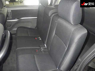 TOYOTA ISIS 2008