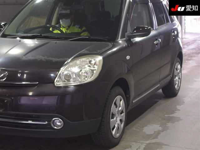MAZDA VERISA 2010
