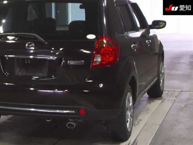 MAZDA VERISA 2010