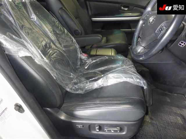 TOYOTA HARRIER 2011