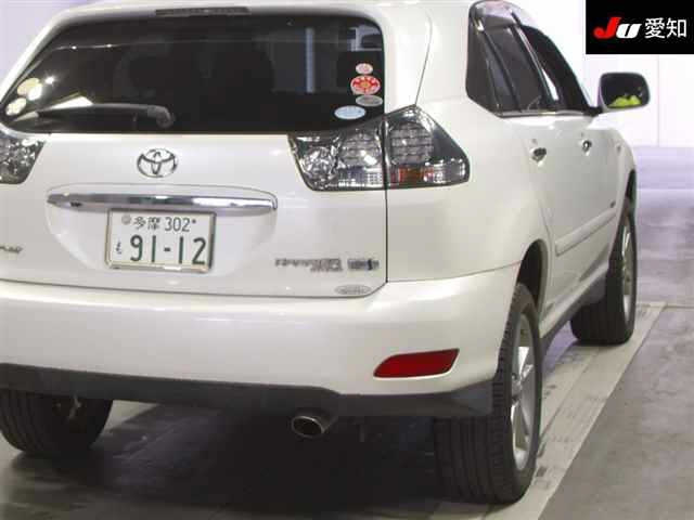 TOYOTA HARRIER 2011
