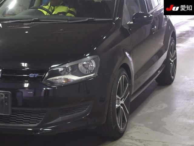 VOLKSWAGEN POLO 2012