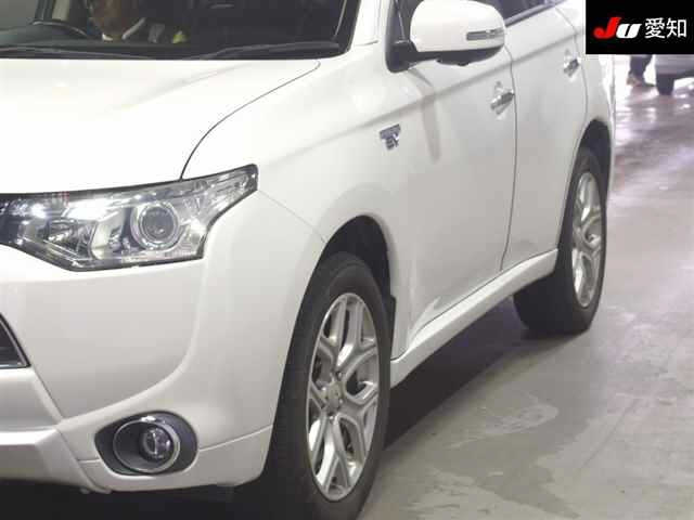 MITSUBISHI OUTLANDER PHEV 2014