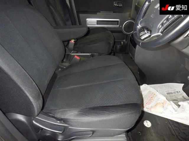 MITSUBISHI DELICA D5 2016