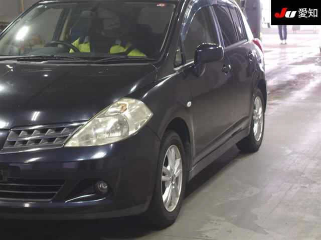 NISSAN TIIDA 2012