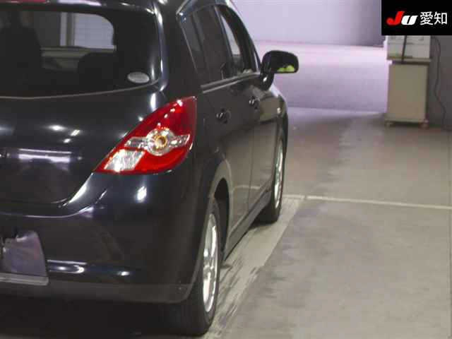 NISSAN TIIDA 2012