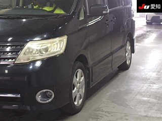 NISSAN SERENA 2010