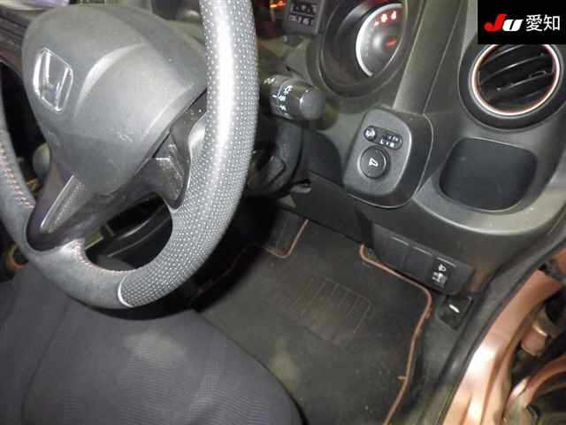 HONDA FIT 2010