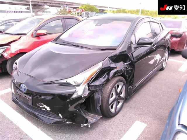 TOYOTA PRIUS 2016