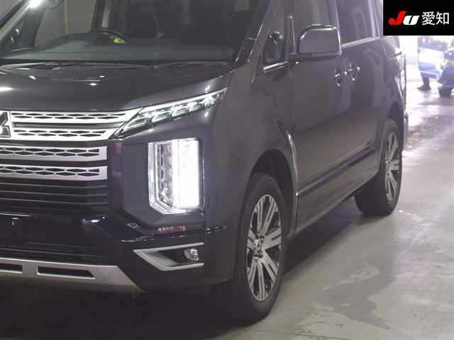 MITSUBISHI DELICA D5 2022