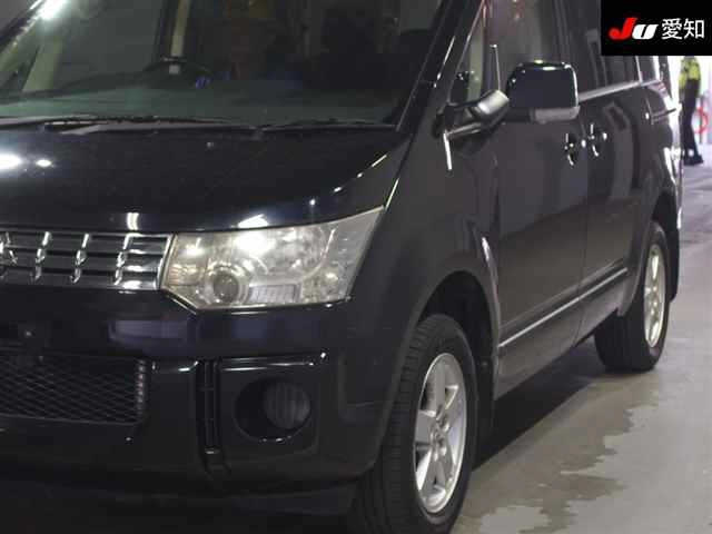 MITSUBISHI DELICA D5 2008