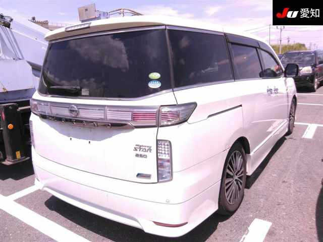 NISSAN ELGRAND 2010