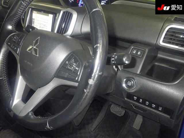 MITSUBISHI DELICA D2 2016