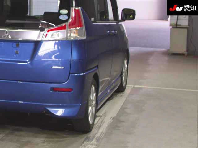 MITSUBISHI DELICA D2 2016