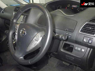 NISSAN SERENA 2010