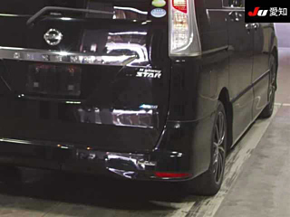 NISSAN SERENA 2010
