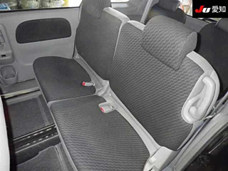 TOYOTA SIENTA 2009