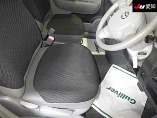 TOYOTA SIENTA 2009