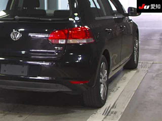 VOLKSWAGEN GOLF 2010