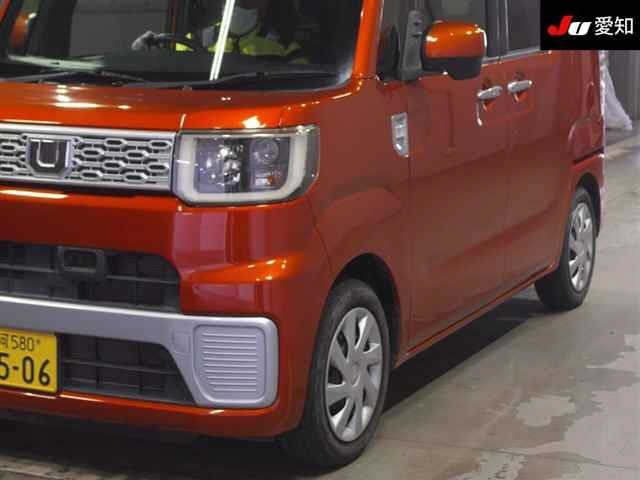 DAIHATSU WAKE 2015