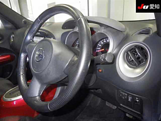 NISSAN JUKE 2011
