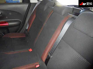 NISSAN JUKE 2011