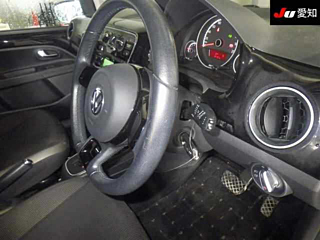 VOLKSWAGEN UP 2013