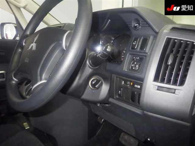 MITSUBISHI DELICA D5 2010