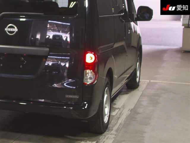 NISSAN NV200 2022