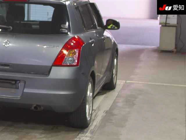 SUZUKI SWIFT 2010