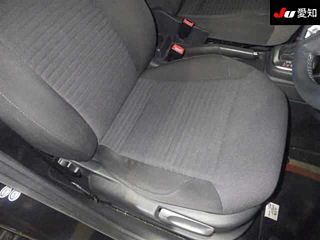 VOLKSWAGEN POLO 2013