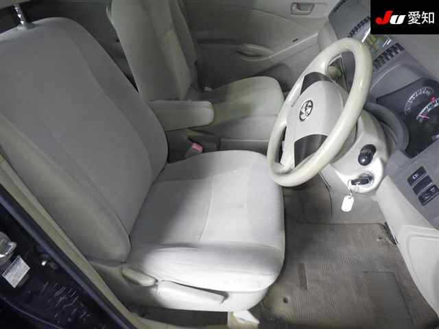 TOYOTA ISIS 2008