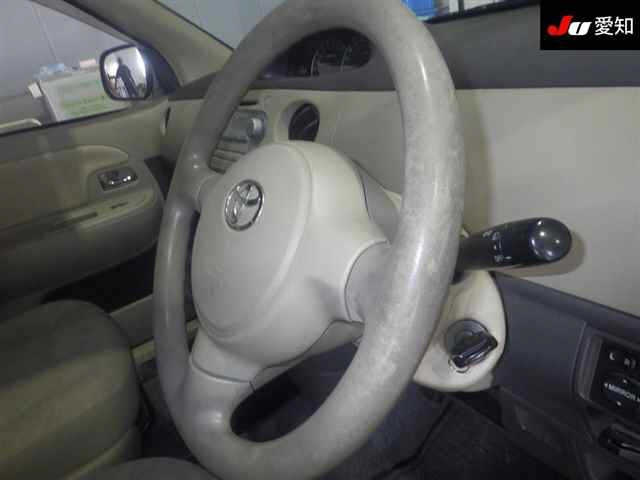 TOYOTA SIENTA 2008